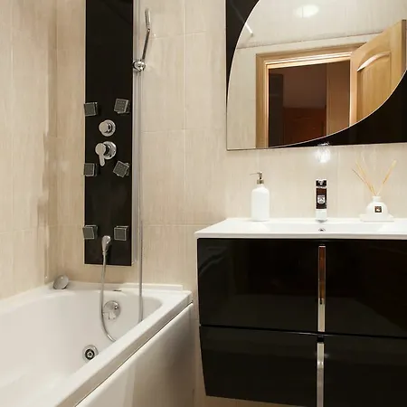 Expo Deluxe By Homing Hotel 3*